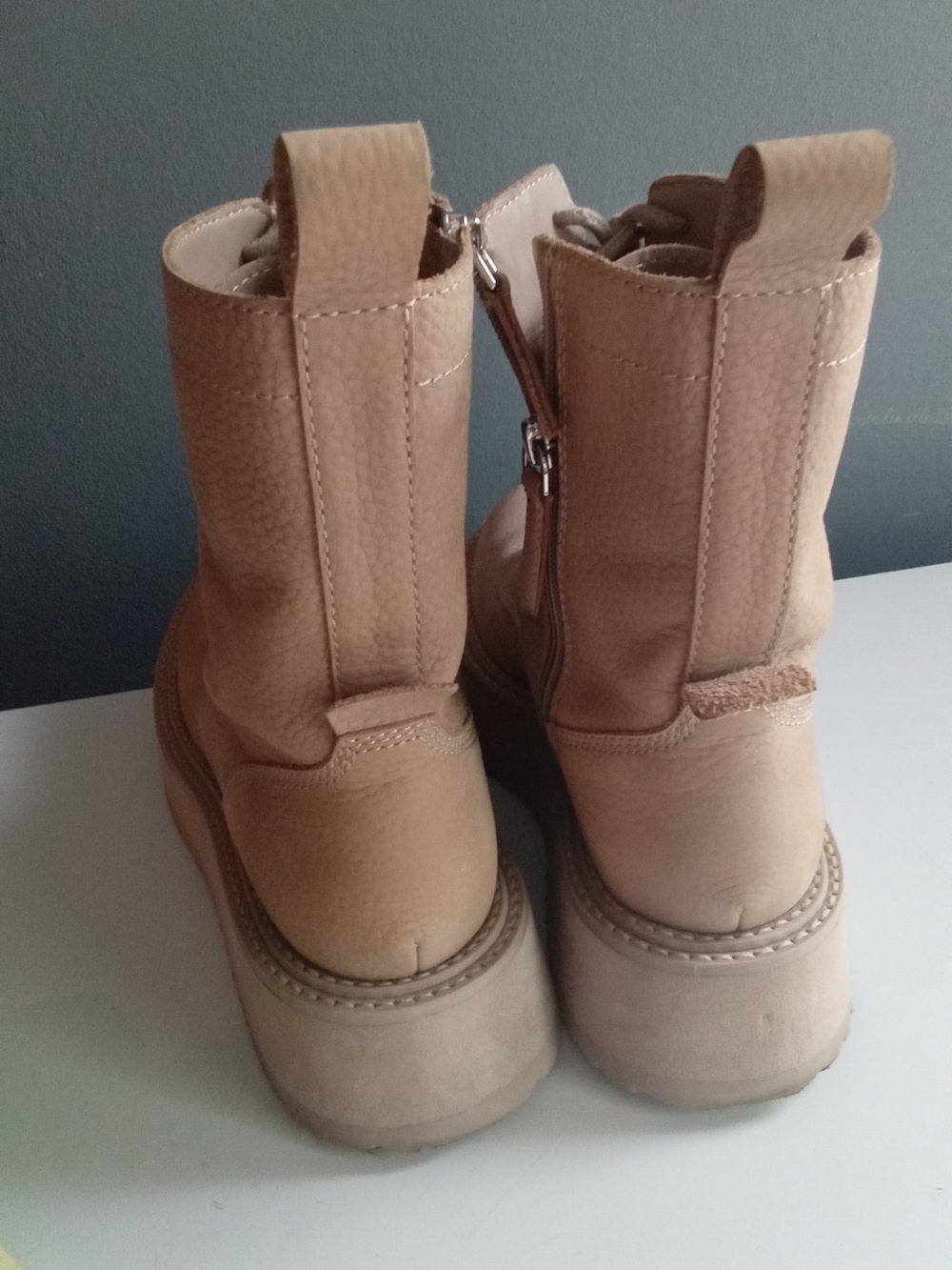 Beige Pebbled Leather Platform Combat Boots Lace Up Side Zip Lug Sole Tan - Picture 4 of 8